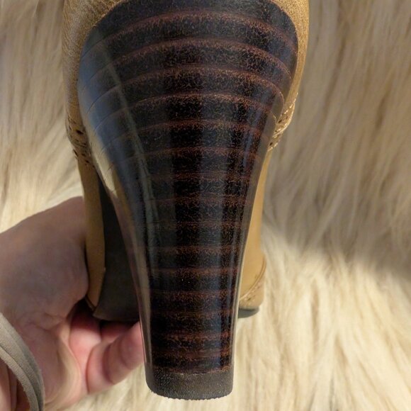 Kelly & Katie Women’s Oxford Heels Size 8 - Tan | Brogue Lace-up | Vintage Retro - Picture 6 of 7